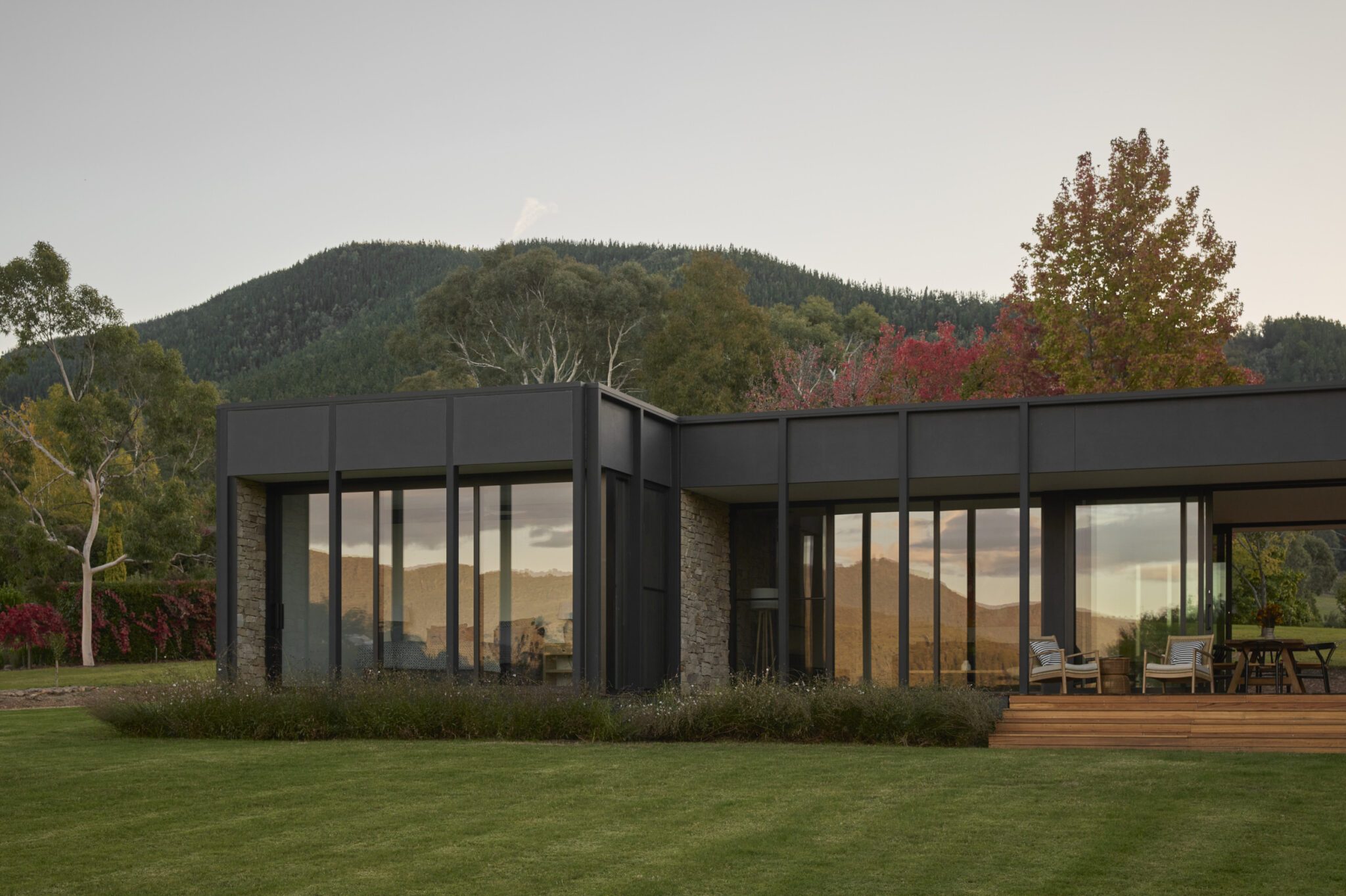 Concept: Cliff House By Modscape - Modscape + Modbotics